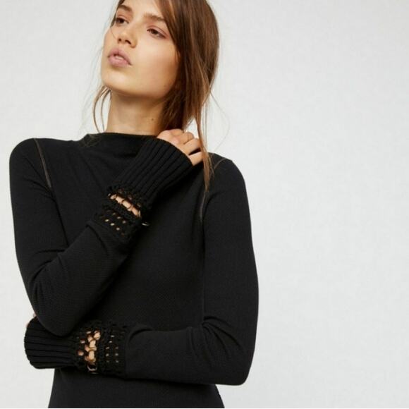 Free People Sweet Thang Metal Cuff Small Black Thermal - Picture 1 of 5